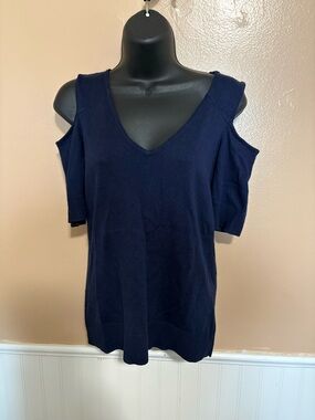 New York & Company 7th Ave  Size  Small Navy Cold Shoulder Lightweight Sweater